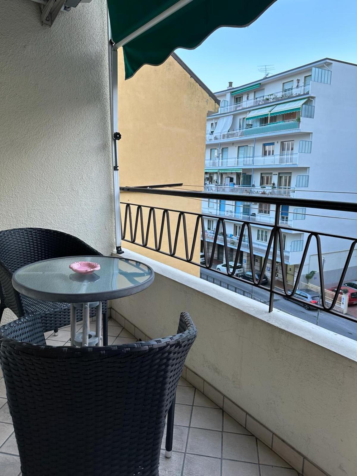 Zeffirino Apartments Sanremo Exterior foto